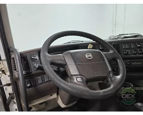 VOLVO VNL day cab Cab