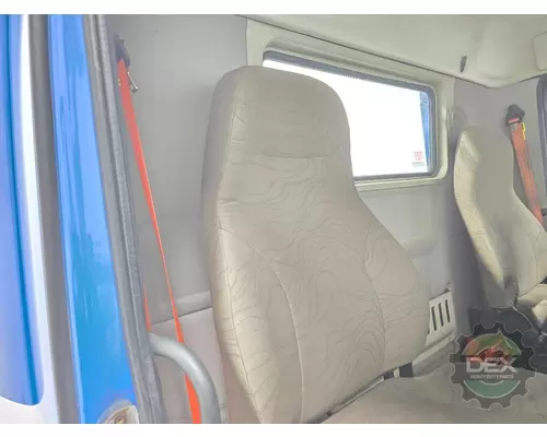 VOLVO VNL day cab Cab