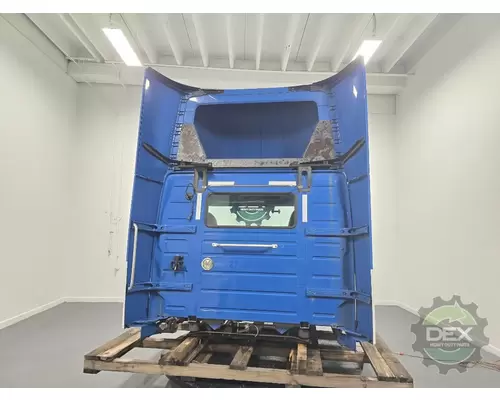 VOLVO VNL day cab Cab