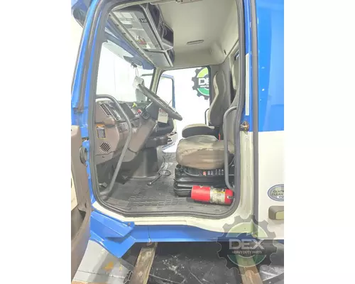 VOLVO VNL day cab Cab
