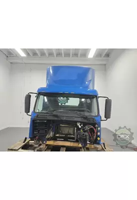 VOLVO VNL day cab Cab