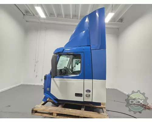 VOLVO VNL day cab Cab
