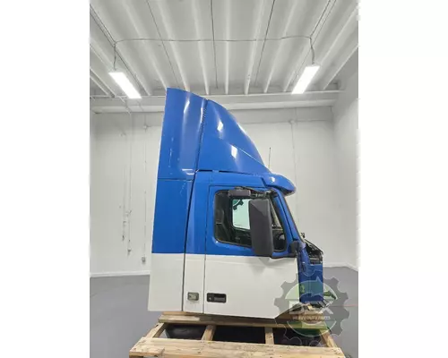VOLVO VNL day cab Cab