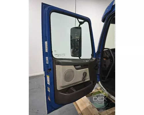 VOLVO VNL day cab Cab