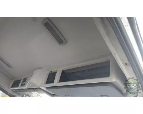 VOLVO VNL day cab Cab