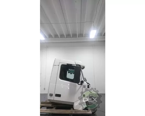 VOLVO VNL day cab Cab
