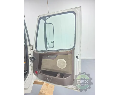VOLVO VNL day cab Cab