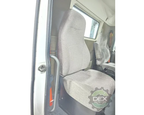 VOLVO VNL day cab Cab
