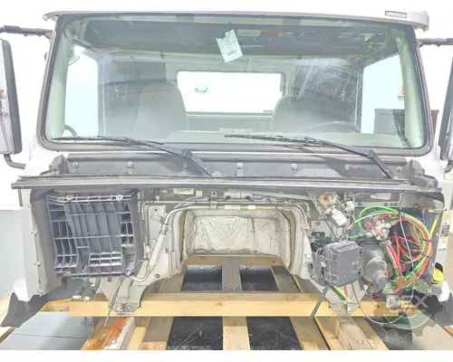 VOLVO VNL day cab Cab