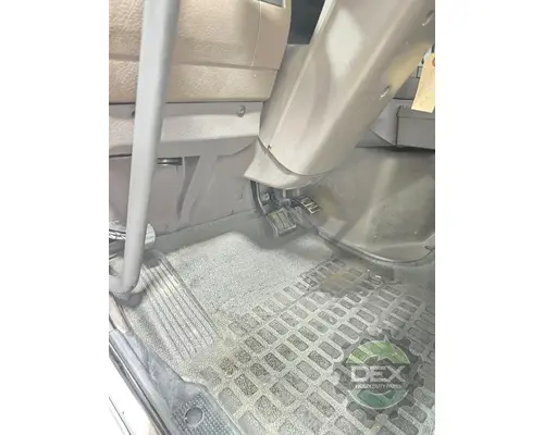 VOLVO VNL day cab Cab