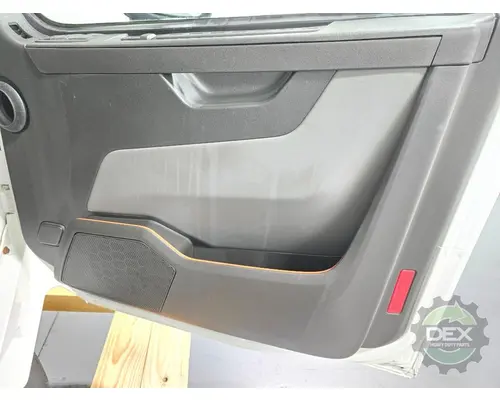 VOLVO VNL day cab Cab