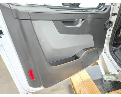 VOLVO VNL day cab Cab