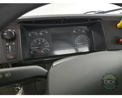 VOLVO VNL day cab Cab