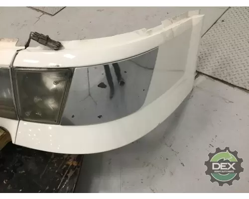 VOLVO VNL version 2 8611 bumper, front