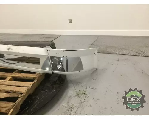 VOLVO VNL version 2 Bumper Assembly, Front