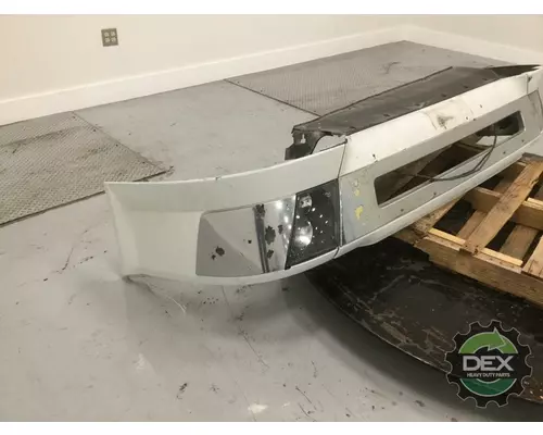 VOLVO VNL version 2 Bumper Assembly, Front