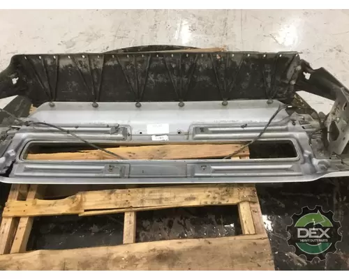 VOLVO VNL version 2 Bumper Assembly, Front