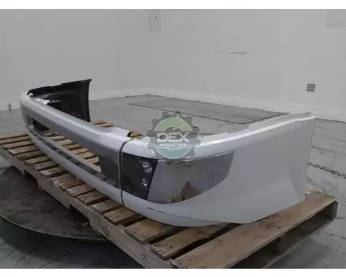 VOLVO VNL version 2 Bumper Assembly, Front