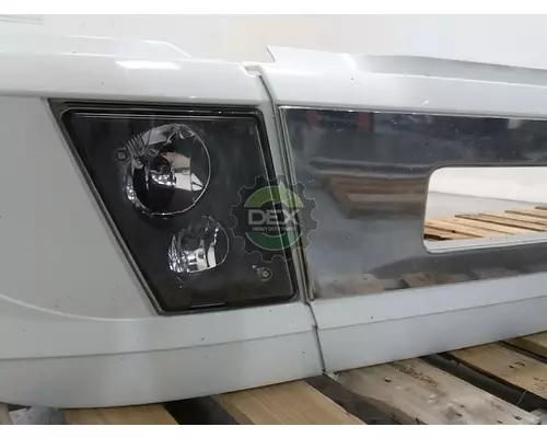 VOLVO VNL version 2 Bumper Assembly, Front