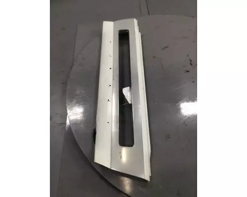 VOLVO VNL version 2 Bumper Assembly, Front