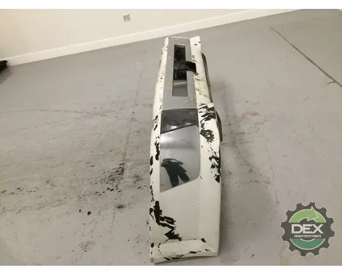 VOLVO VNL version 2 Bumper Assembly, Front