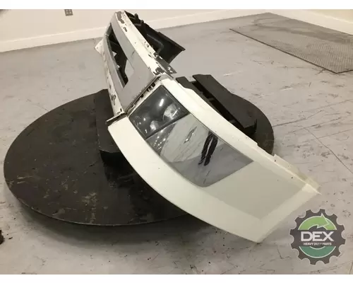 VOLVO VNL version 2 Bumper Assembly, Front