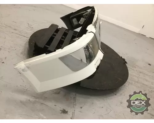 VOLVO VNL version 2 Bumper Assembly, Front