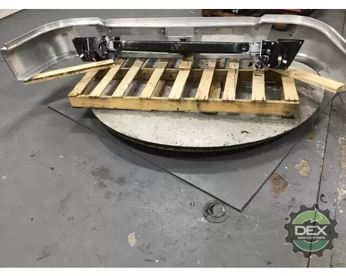 VOLVO VNL version 2 Bumper Assembly, Front