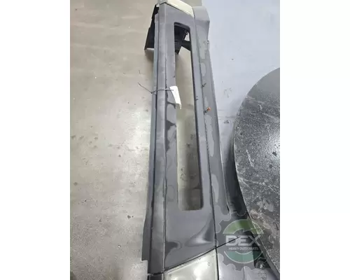 VOLVO VNL version 2 Bumper Assembly, Front
