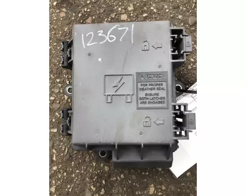 VOLVO VNL200 Fuse Box