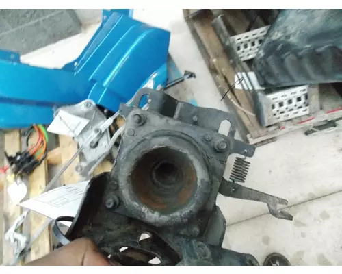 VOLVO VNL200 Latches and Locks