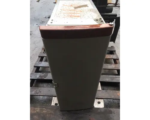 VOLVO VNL200 Refer Unit