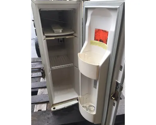 VOLVO VNL200 Refer Unit