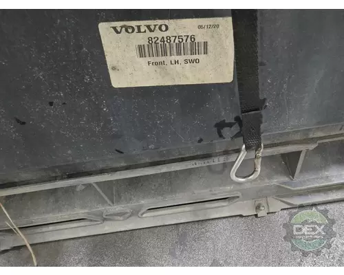 VOLVO VNL300 1644 bulb socket