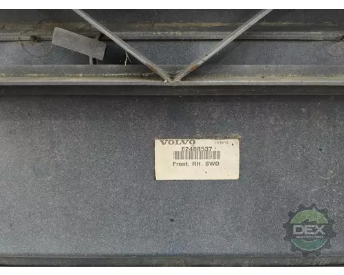 VOLVO VNL300 1644 bulb socket