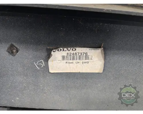 VOLVO VNL300 1644 bulb socket