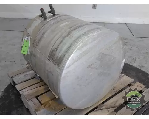 VOLVO VNL300 2341 fuel tank