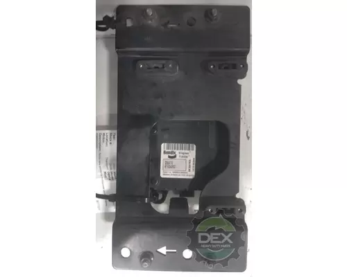 VOLVO VNL300 3665 collision warning; hazard avoidance control