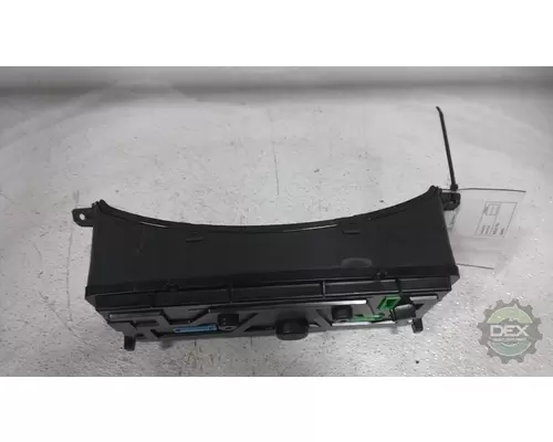 VOLVO VNL300 3811 combined instrument, complete