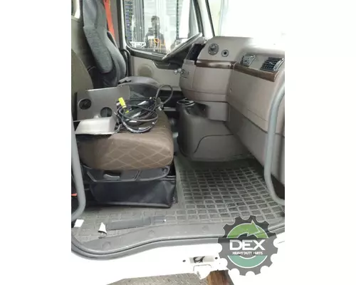 VOLVO VNL300 8102 cab, complete