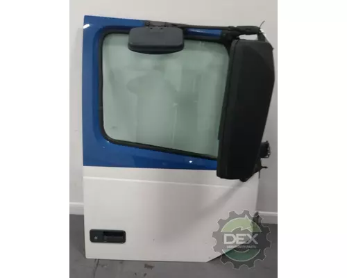 VOLVO VNL300 8311 side door, complete