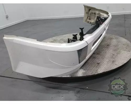 VOLVO VNL300 8611 bumper, front