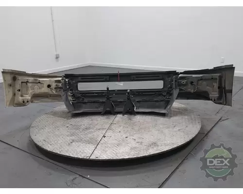 VOLVO VNL300 8611 bumper, front