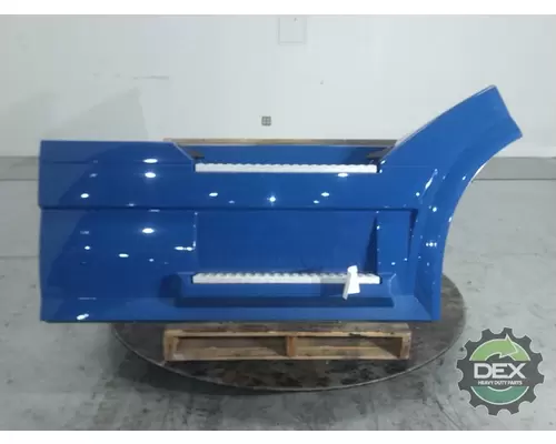 VOLVO VNL300 8916 chassis fairings