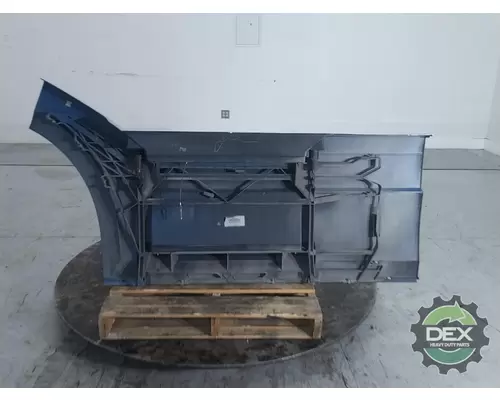 VOLVO VNL300 8916 chassis fairings