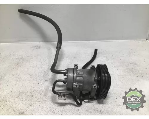 VOLVO VNL300 Air Conditioner Compressor