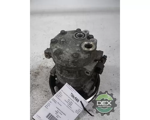VOLVO VNL300 Air Conditioner Compressor