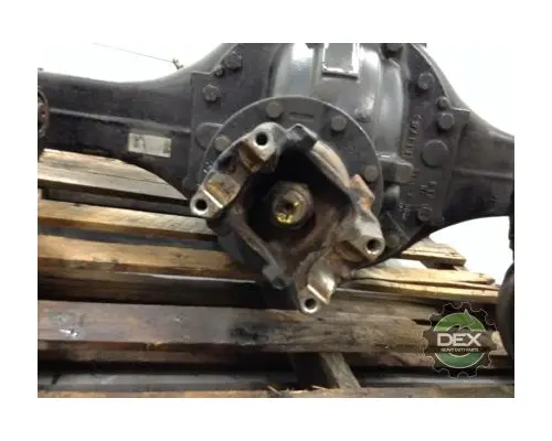 VOLVO VNL300 Axle Assembly, Rear (Single or Rear)