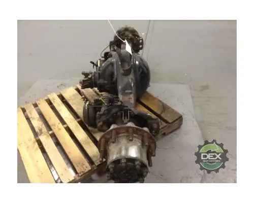 VOLVO VNL300 Axle Assembly, Rear (Single or Rear)