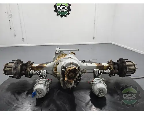 VOLVO VNL300 Axle Assembly, Rear (Single or Rear)